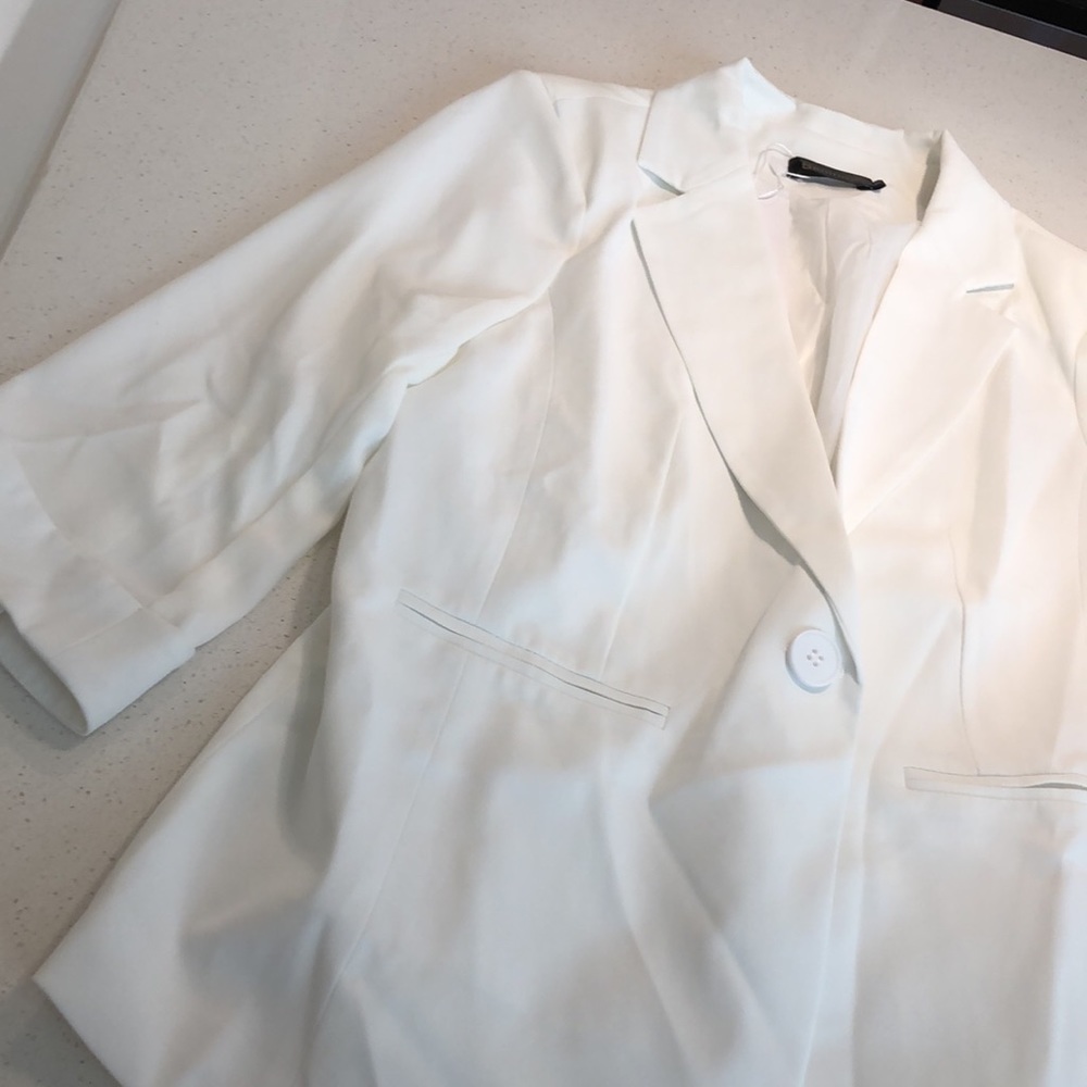 White blazer - Picture 2 of 3